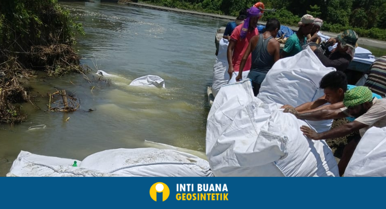 Aplikasi Geobag untuk Pengendalian Banjir